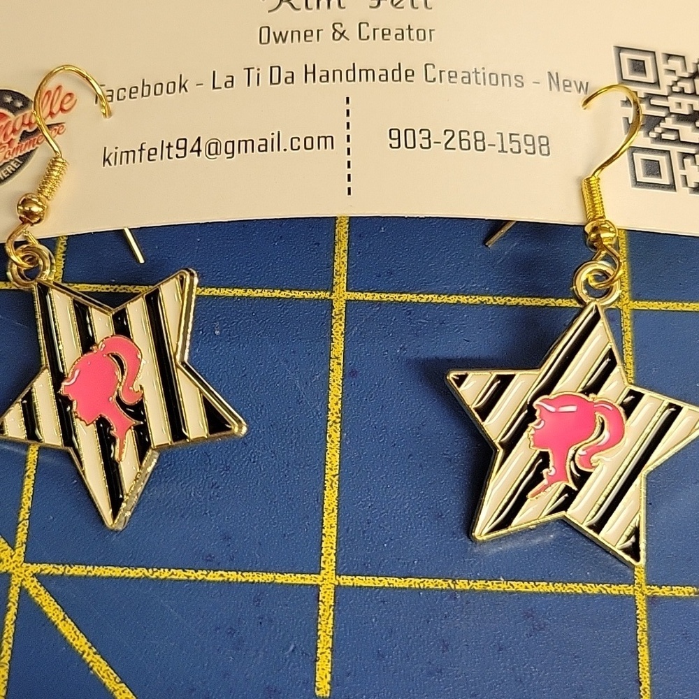 Barbie Dangle Star Earrings Pink